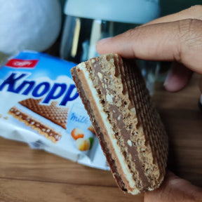 Waffer Recheado com creme de Leite e Creme de Avelã - Knoppers 25g